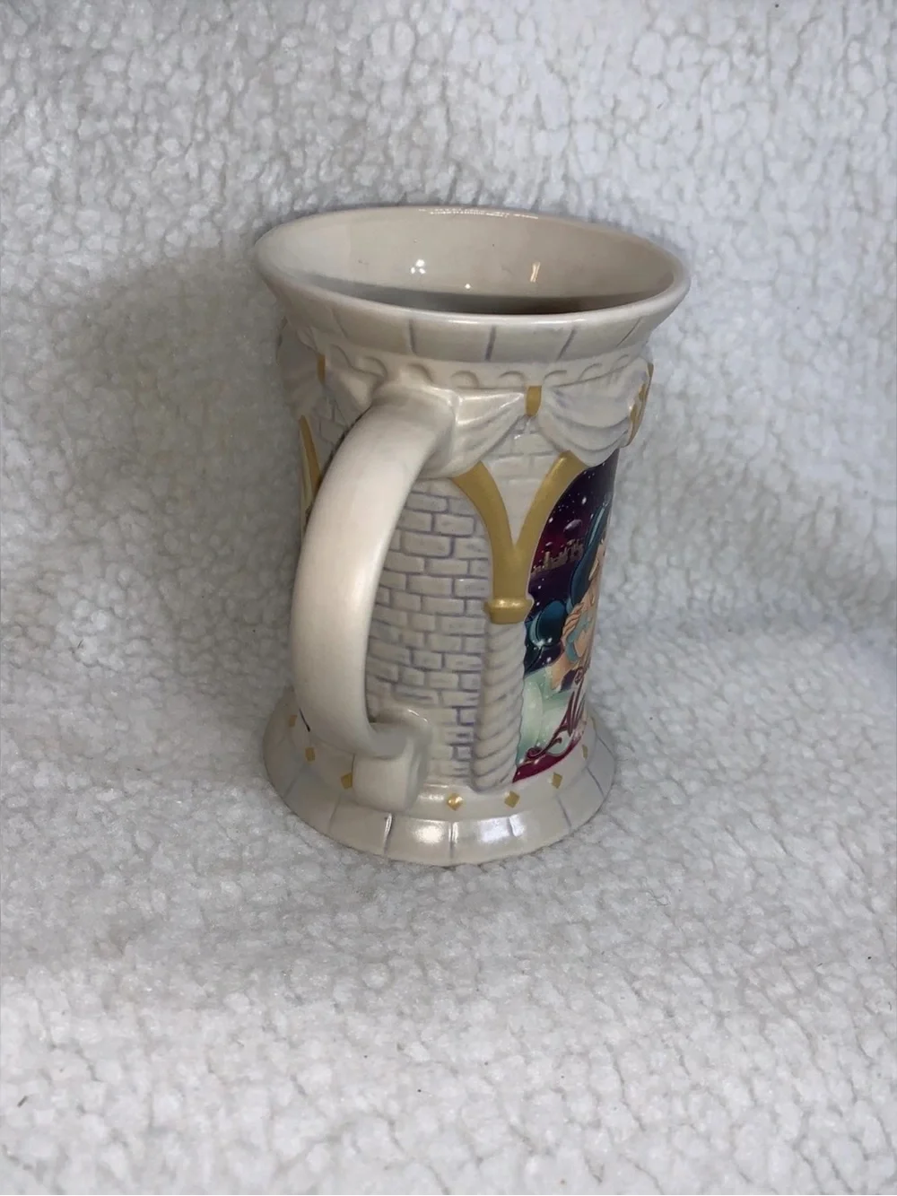 Disney Store Exclusive Aladdin Jasmine Sculpted Coffee Mug Cup 5” Ceramic 10oz